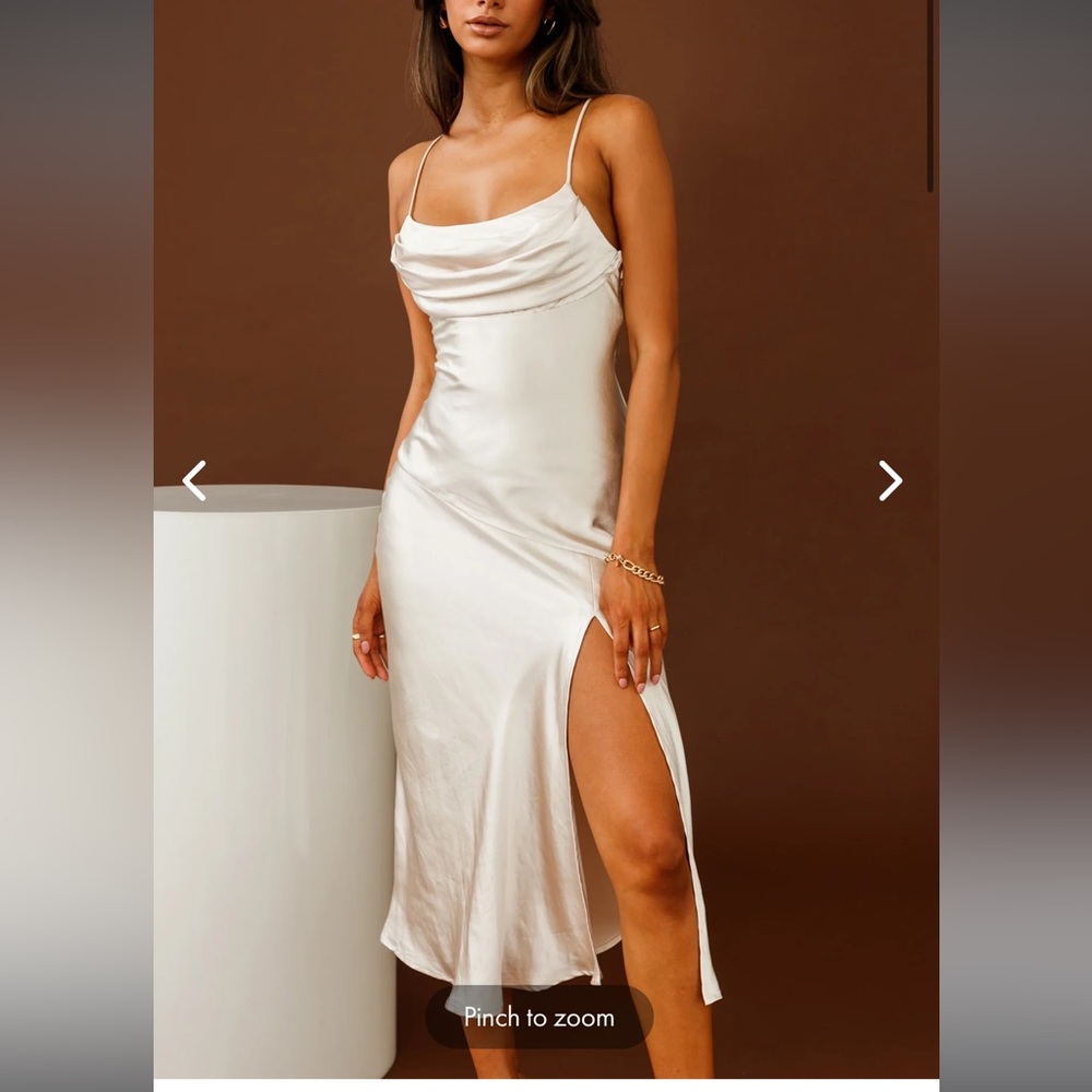 Selfie Leslie champagne dress, size small. NWT